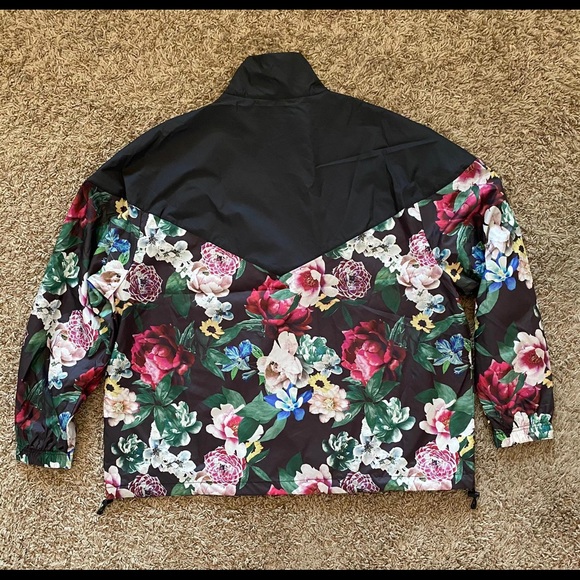 NWT Nike NSW Floral Print Jacket size M Women - Picture 2 of 5